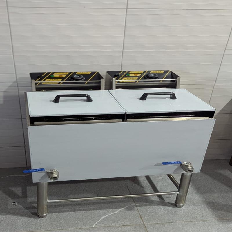Strongertech Commercial Double-Tank Electric Floor Deep Fryer with Drain Taps (28L Total Capacity)